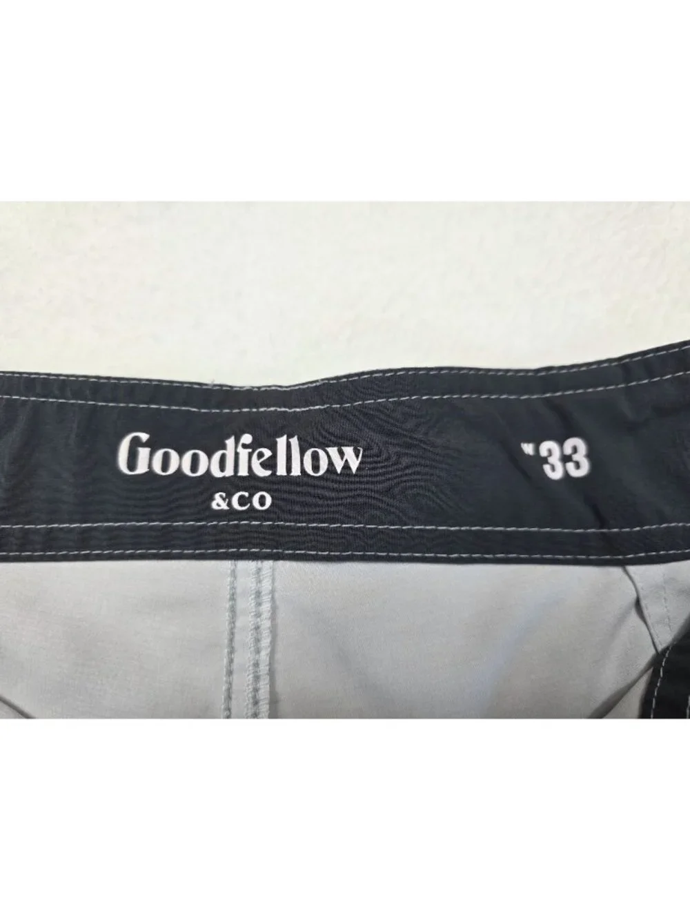 Goodfellow & Co Mens 33 Striped Swim Shorts Trunks Cargo Pocket